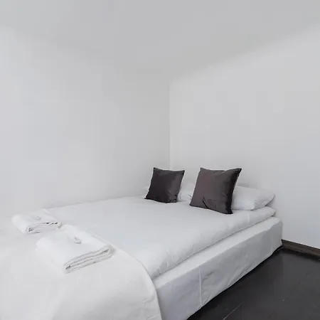 Apartament Topolowa City Centre Cracow By Renters Kraków