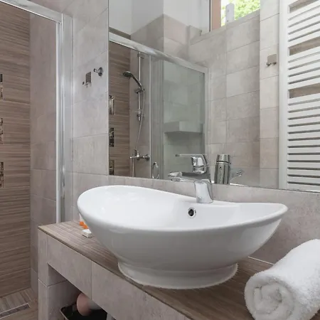 Topolowa City Centre Cracow By Renters